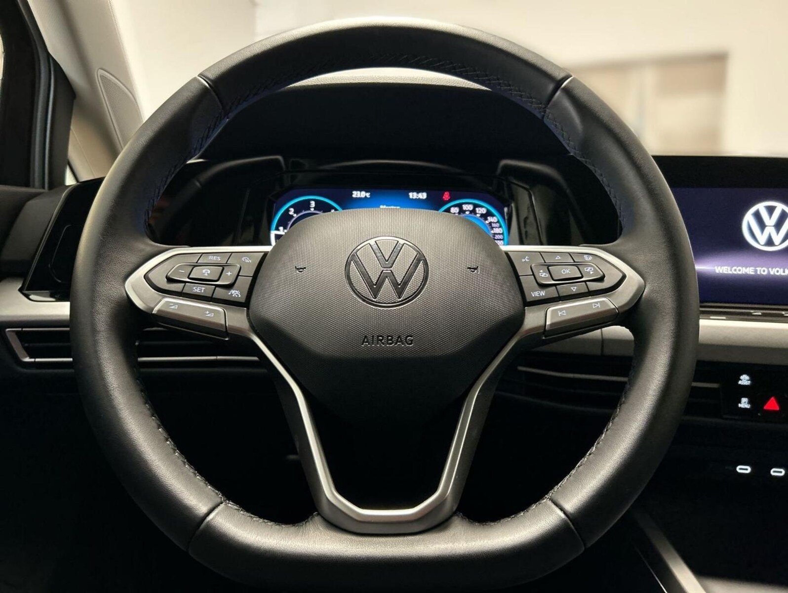 Volkswagen Golf Variant – Bild 9