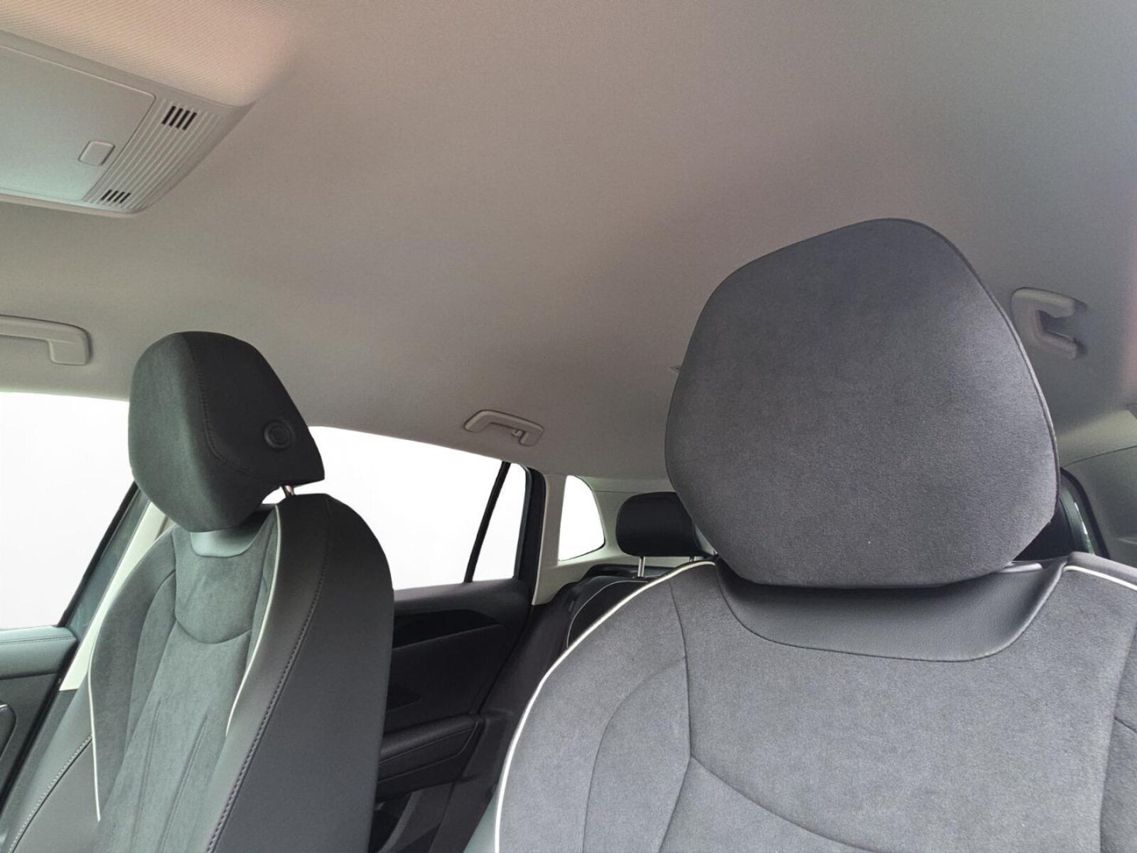 Volkswagen Tiguan – Bild 9