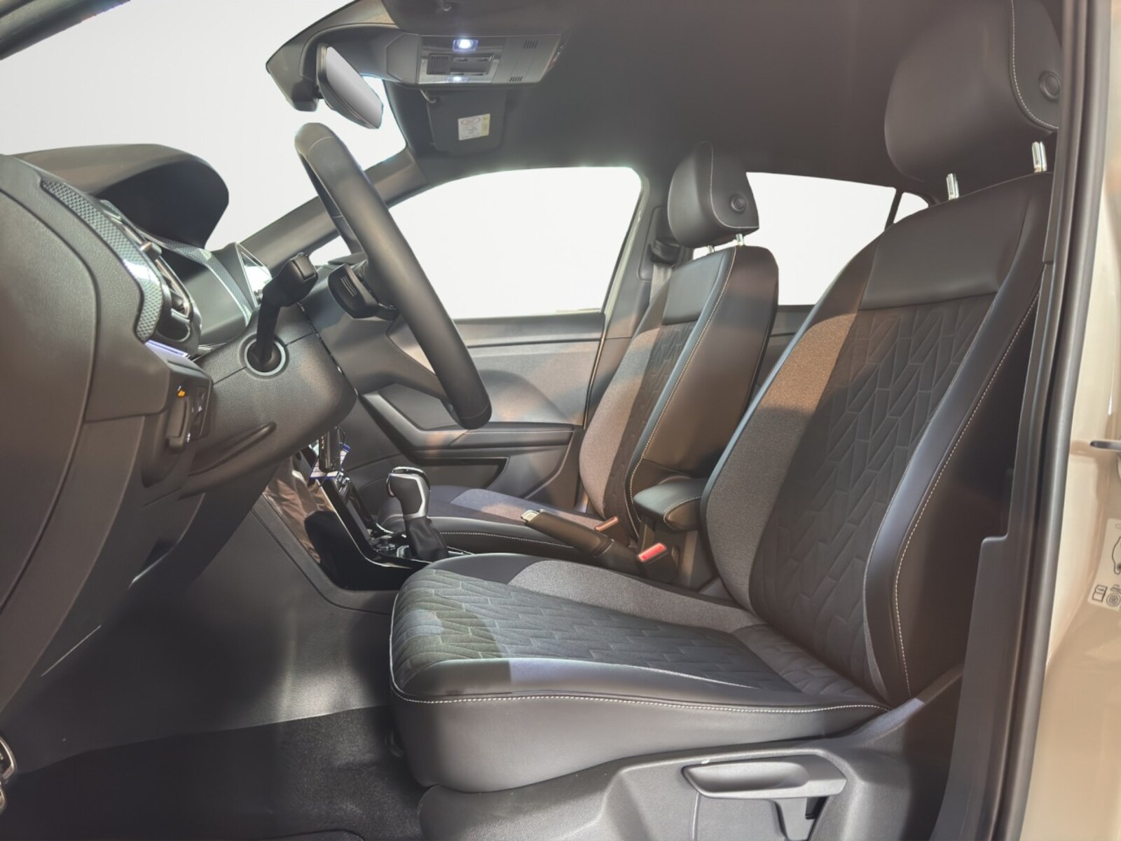 Volkswagen T-Cross – Bild 10