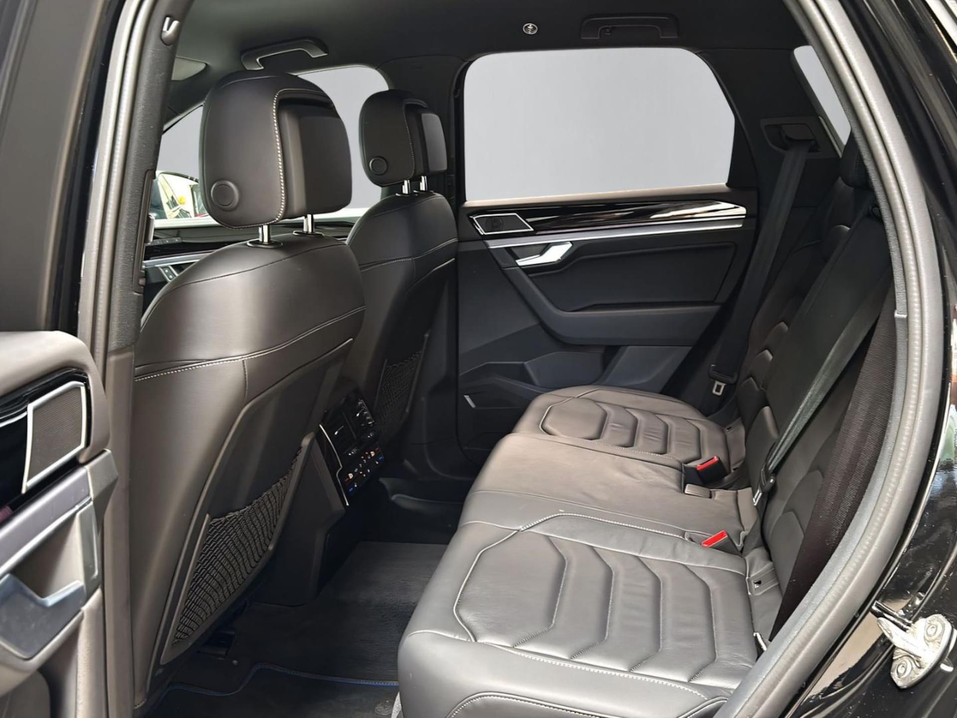 Volkswagen Touareg R
