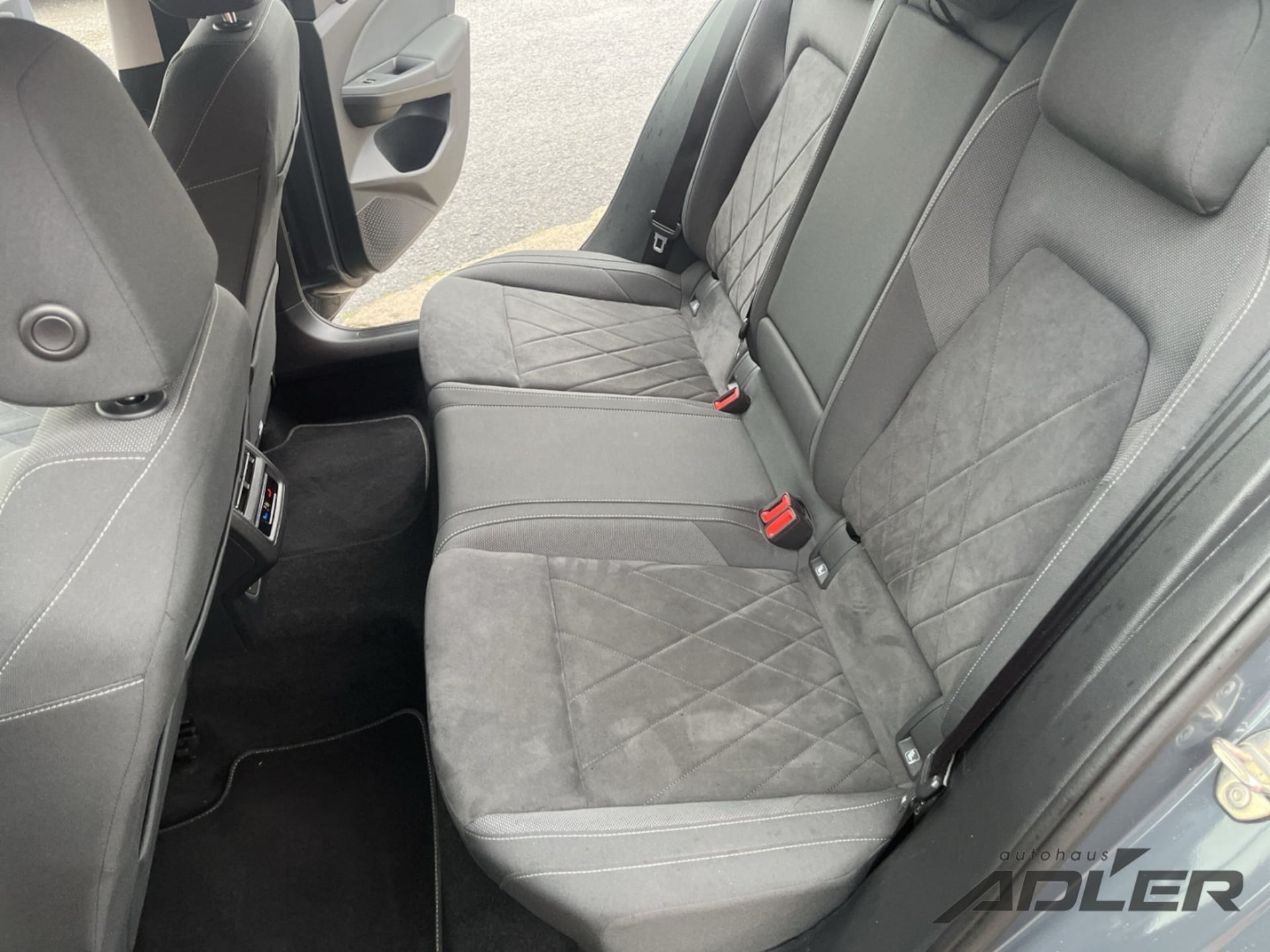 Volkswagen Golf Variant Style