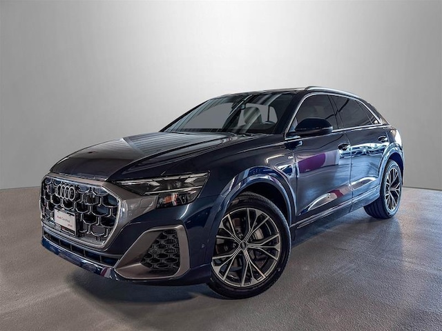 Photo of 2025 Audi Q8 