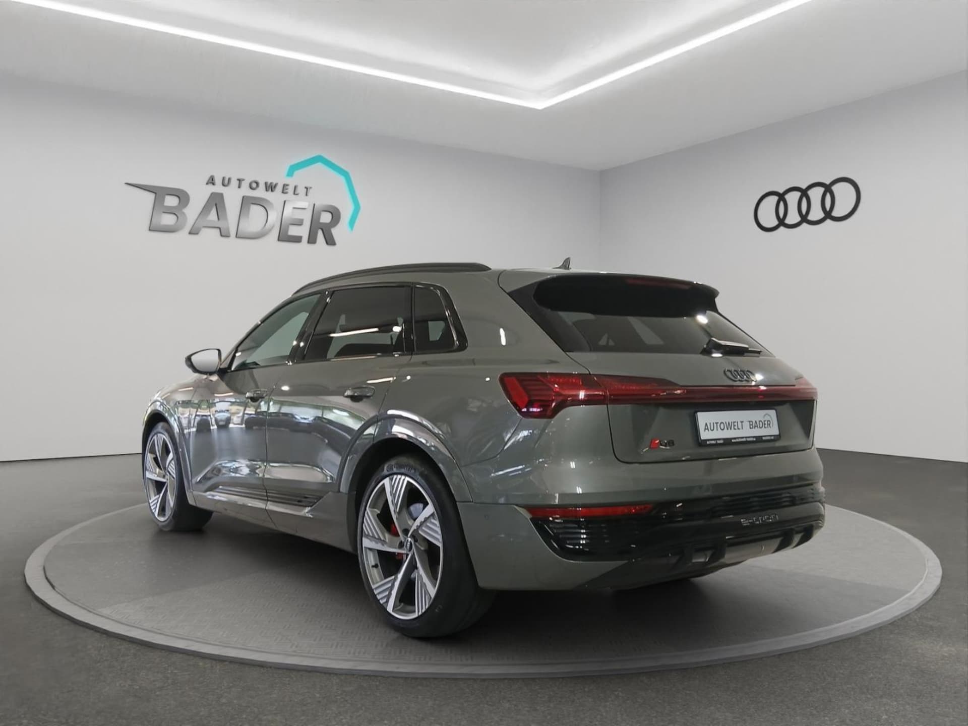 Audi Q8 e-tron S line