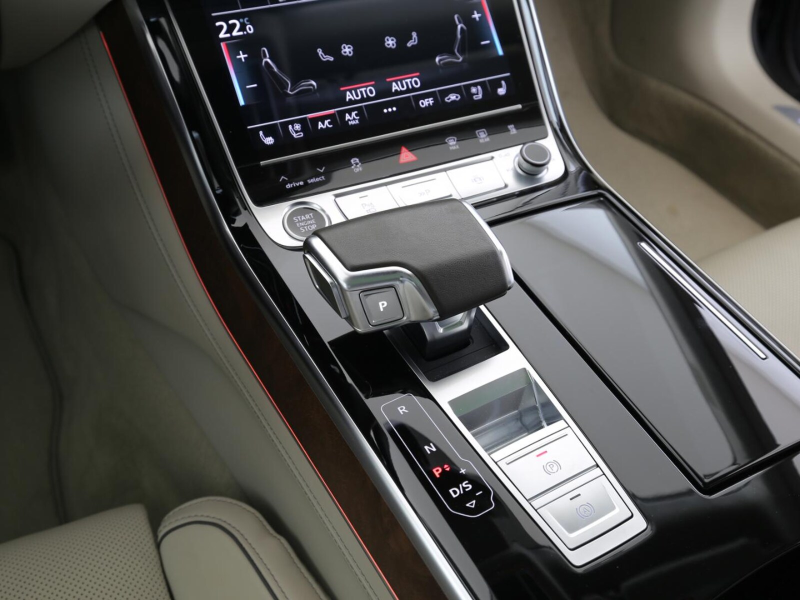 Audi A8 – Bild 17