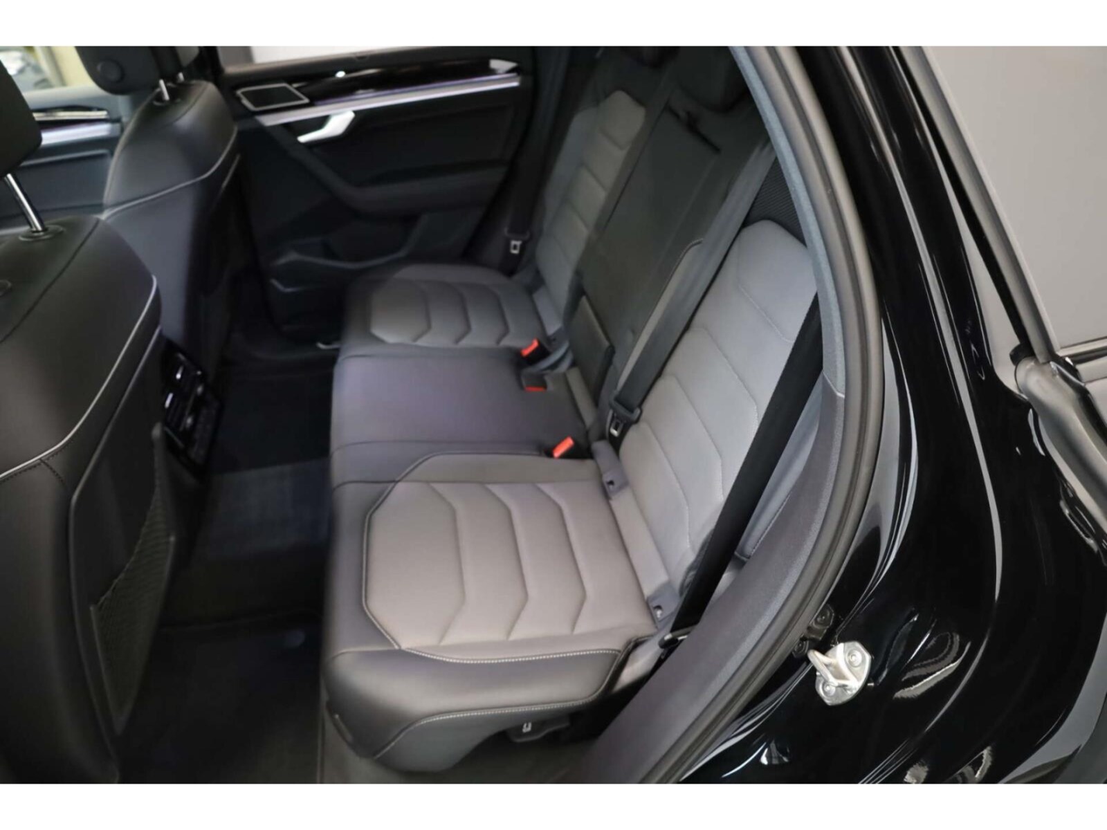 Volkswagen Touareg – Bild 15