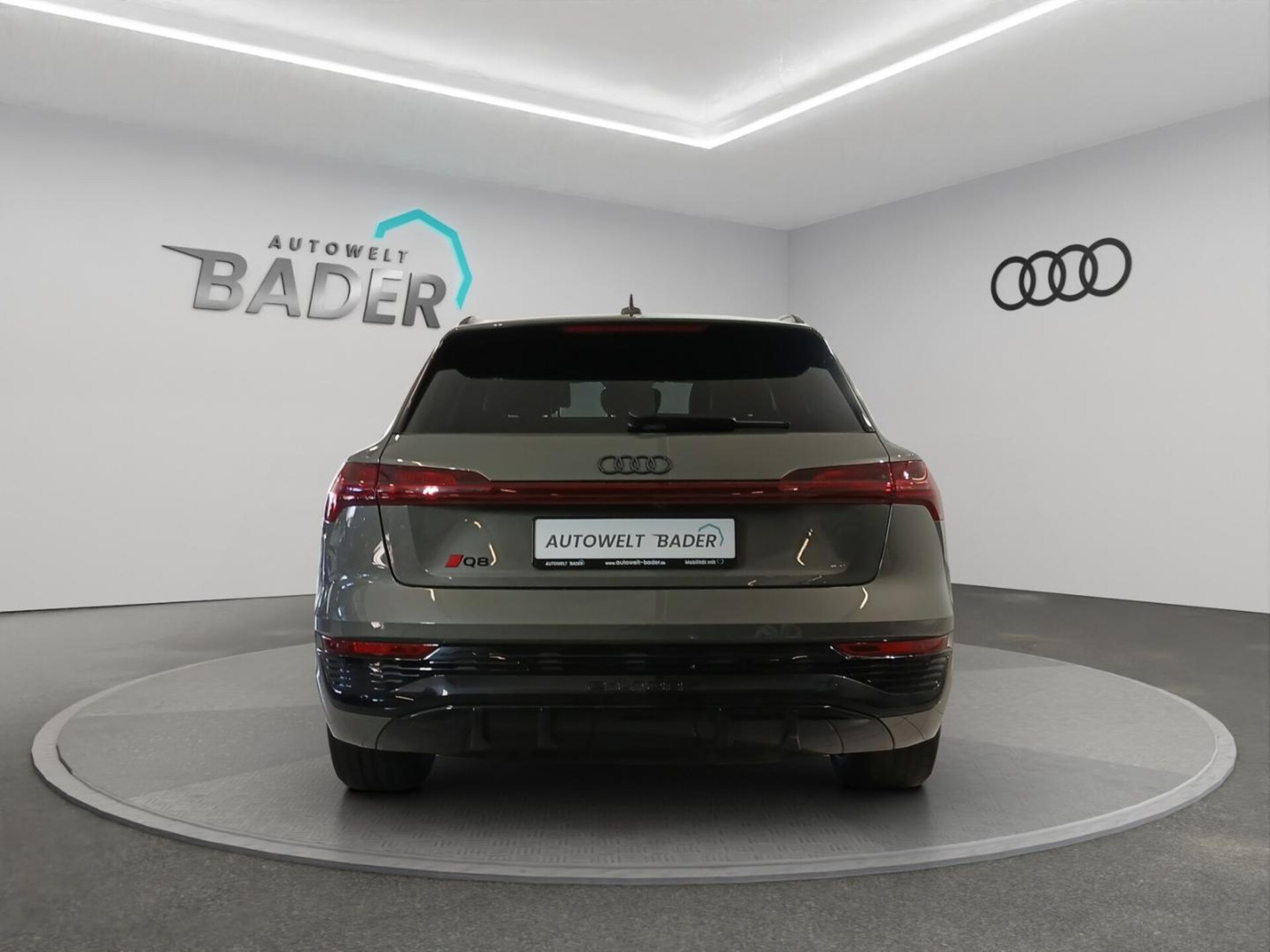 Audi Q8 e-tron S line