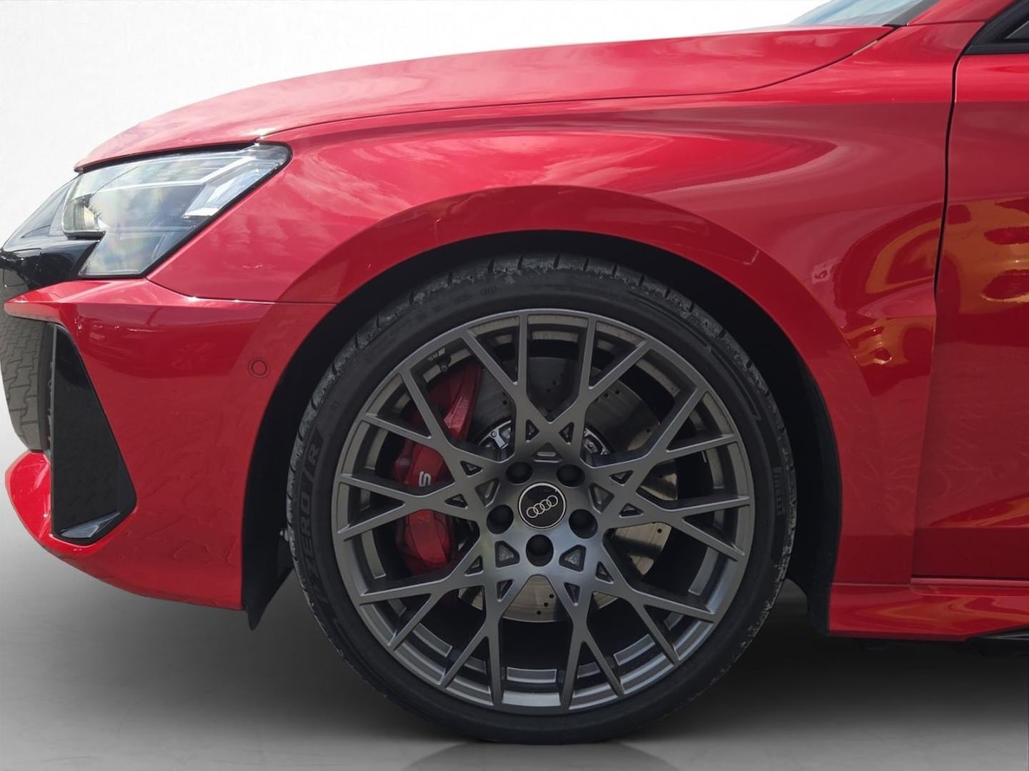 Bild über Audi RS 3 Sportback RS 3 Sportback 294 kW S tronic - für weitere Informationen kontaktieren Sie den Audi Partner