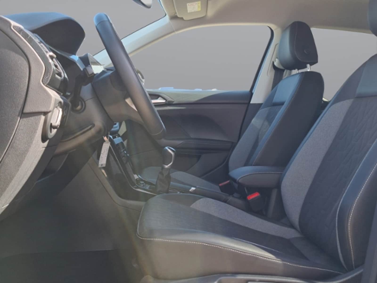 Volkswagen T-Cross – Bild 12