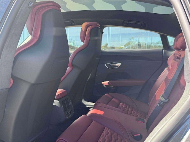 2026 Audi S e-tron GT Prestige - Photo 22