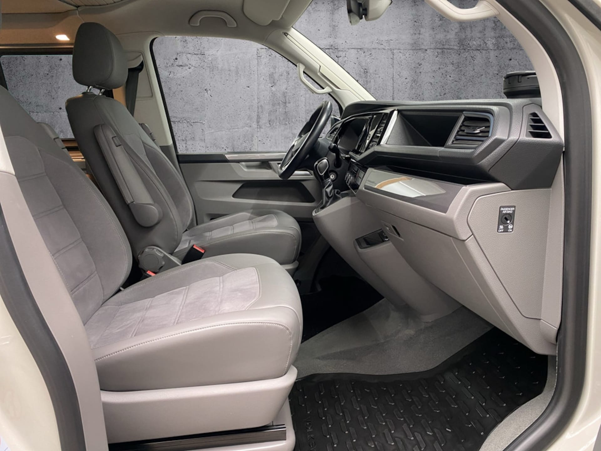 Volkswagen T6.1 California Ocean