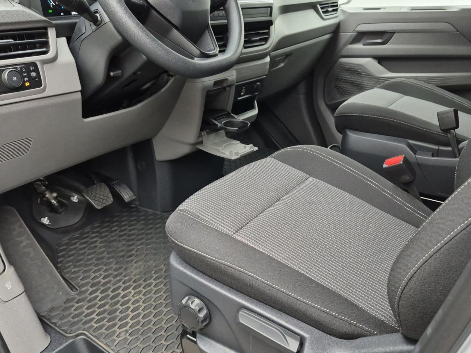 Volkswagen Transporter Kasten langer Radstand – Bild 19