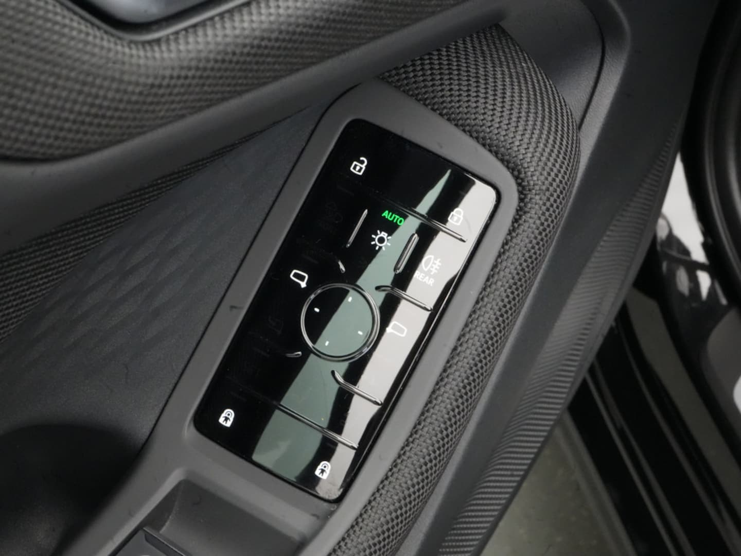 Bild über Audi A5 Avant e-hybrid e-hybrid quattro 220 kW S tronic - für weitere Informationen kontaktieren Sie den Audi Partner