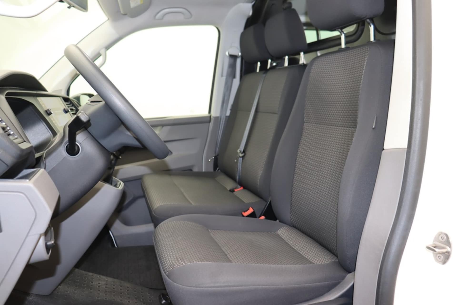 Volkswagen T6.1 Transporter Kombi kurzer Radstand
