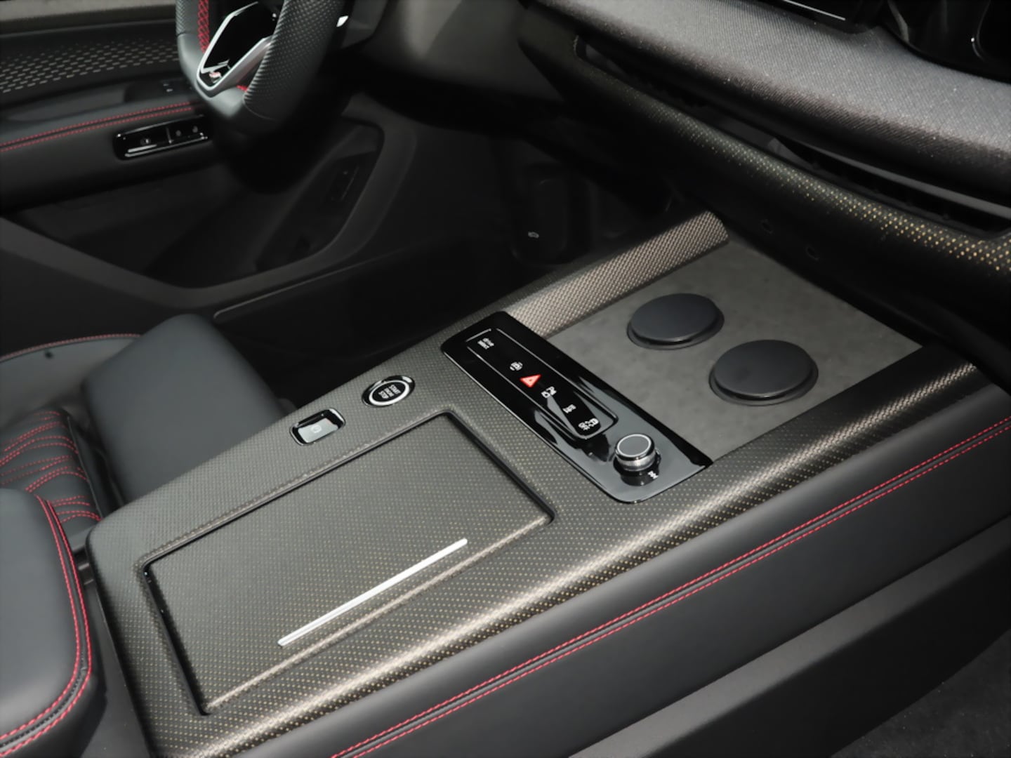 Bild über Audi Q7 SUV TDI quattro 220 kW tiptronic - für weitere Informationen kontaktieren Sie den Audi Partner