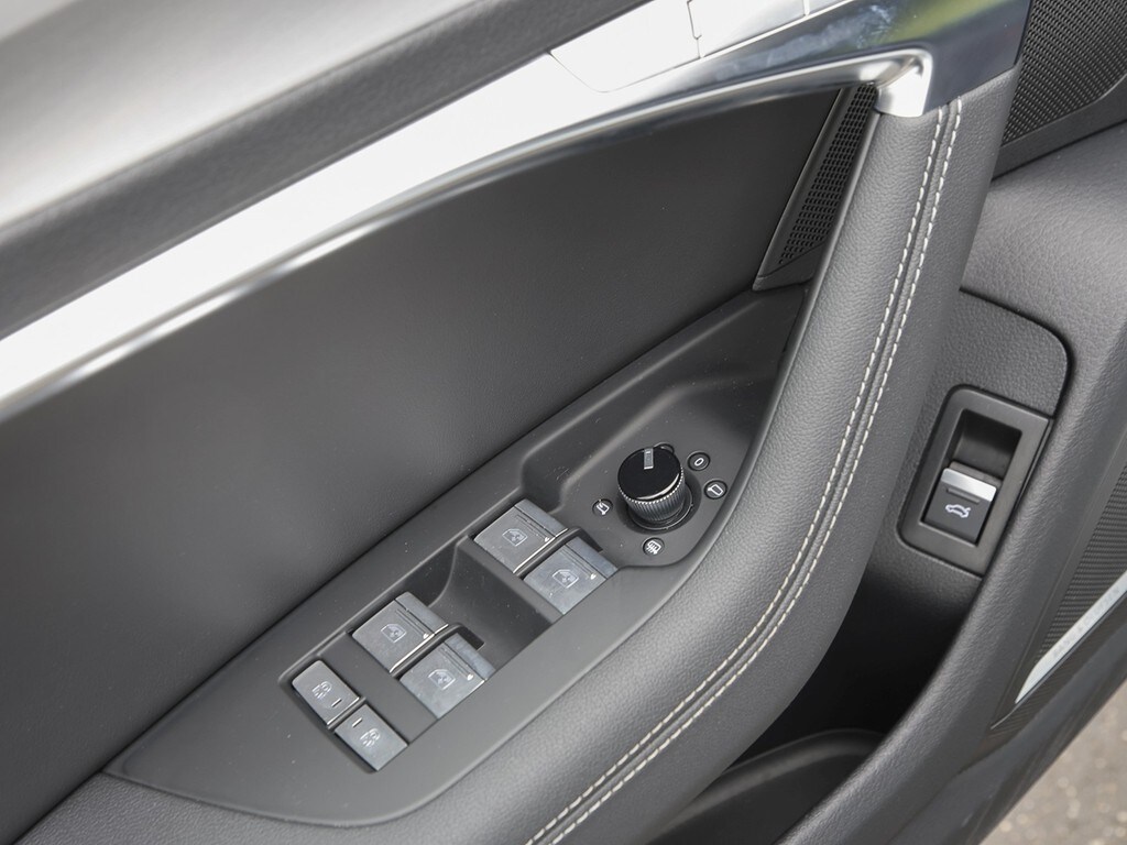 Image about Audi S6 Avant TDI quattro tiptronic