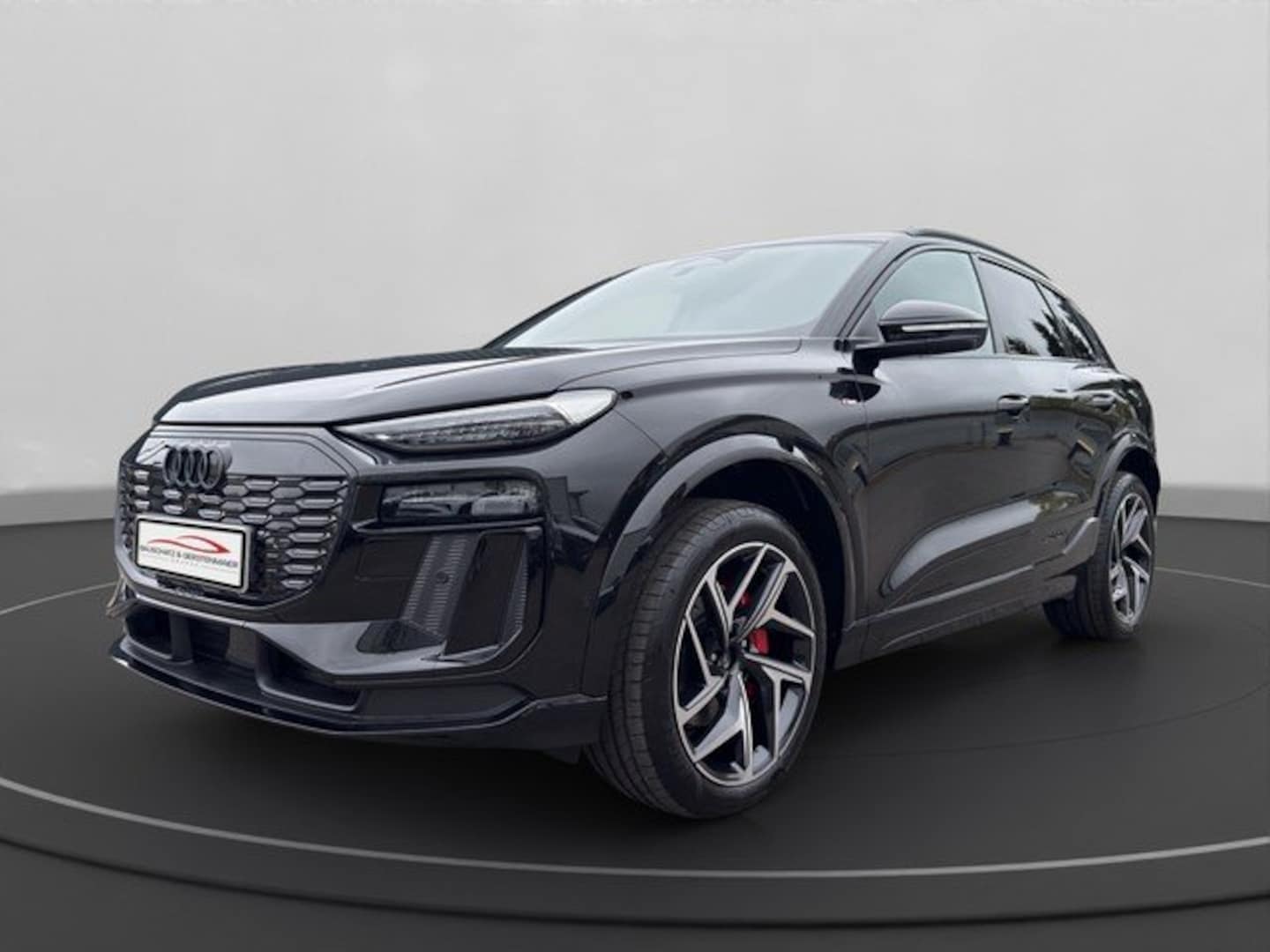 Bild über Audi Q6 SUV e-tron S line business e-tron quattro 315 kW - für weitere Informationen kontaktieren Sie den Audi Partner