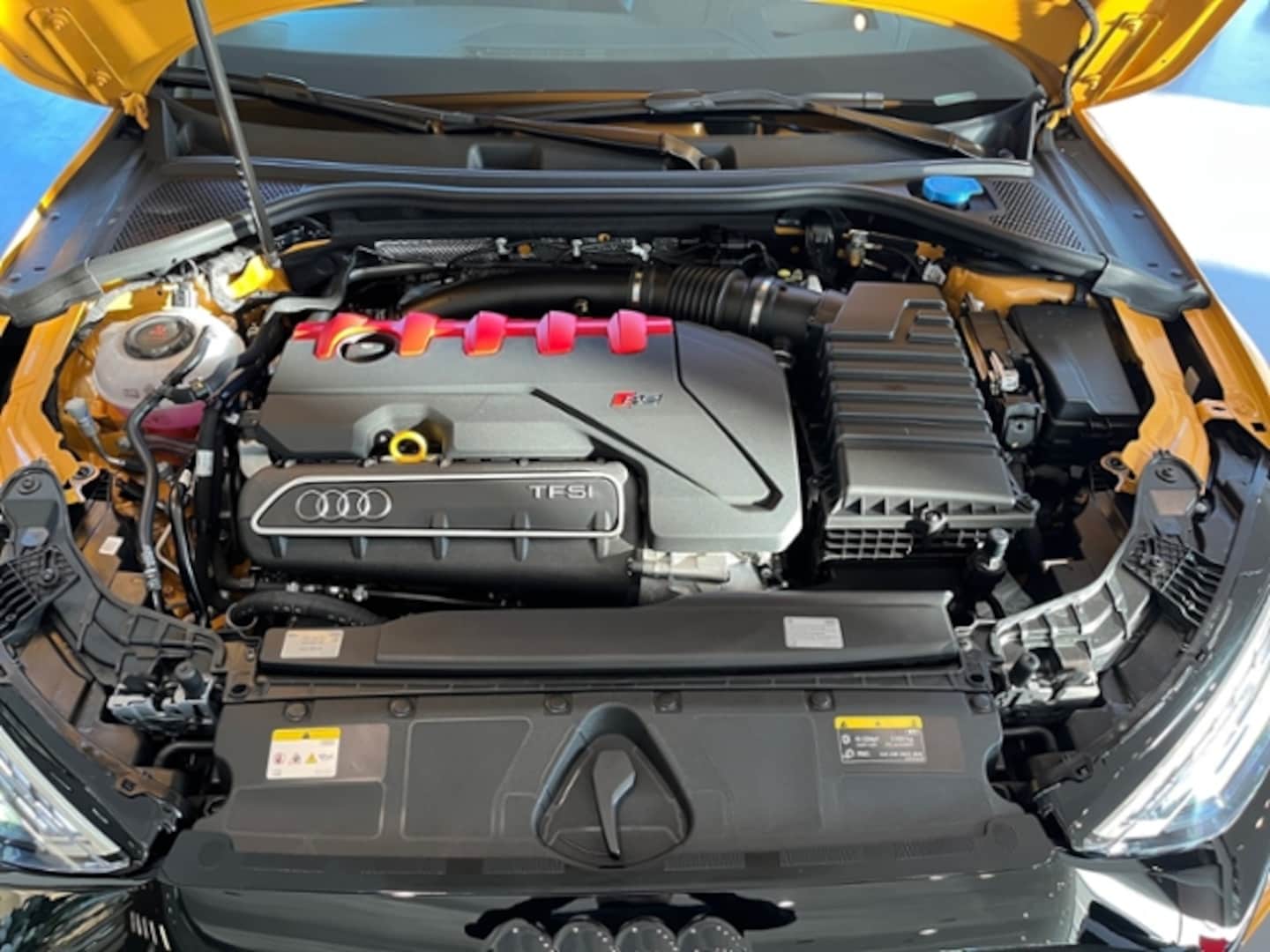 Bild über Audi RS 3 Sportback TFSI quattro 294 kW S tronic - für weitere Informationen kontaktieren Sie den Audi Partner