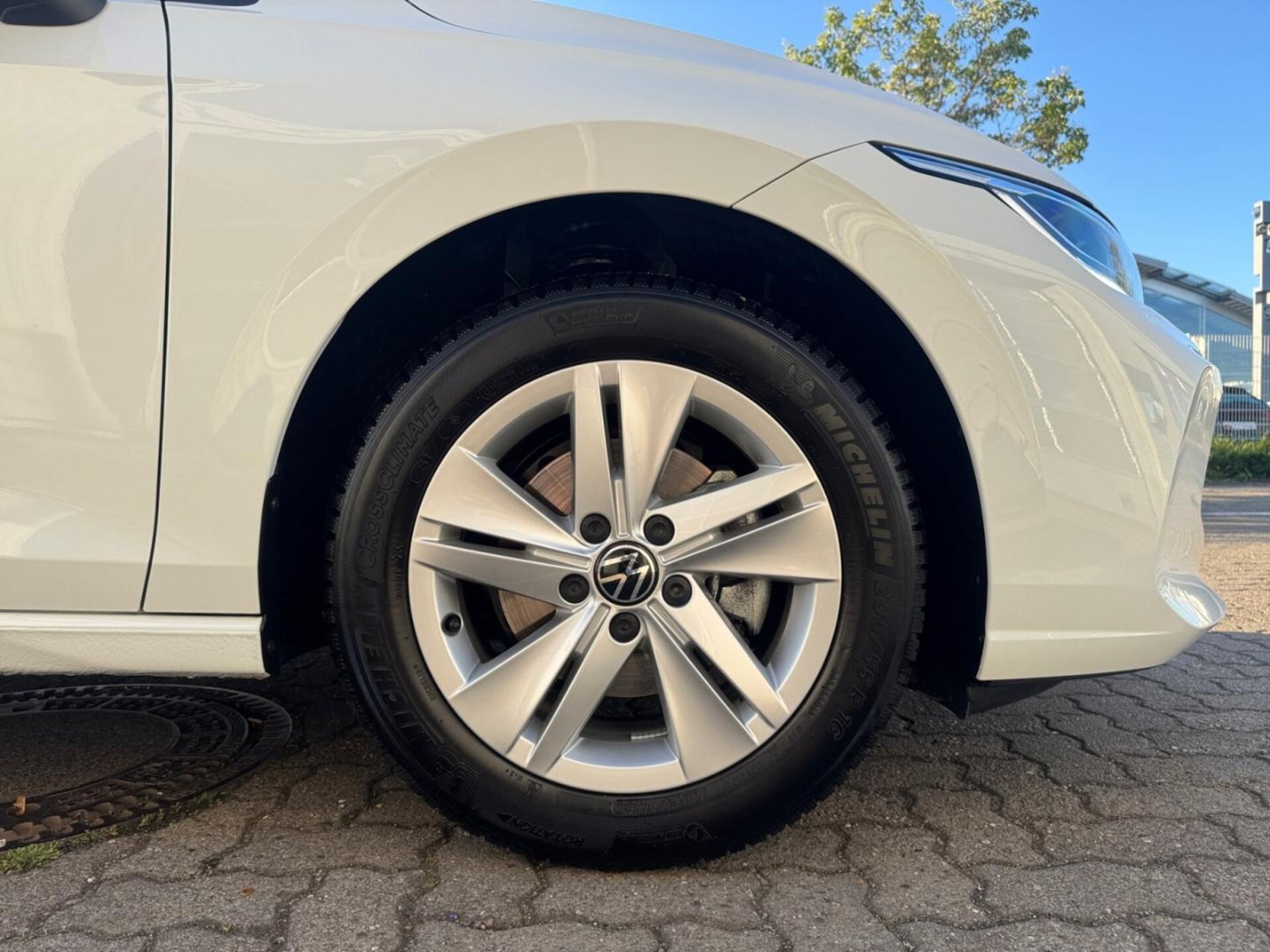 Volkswagen Golf Life