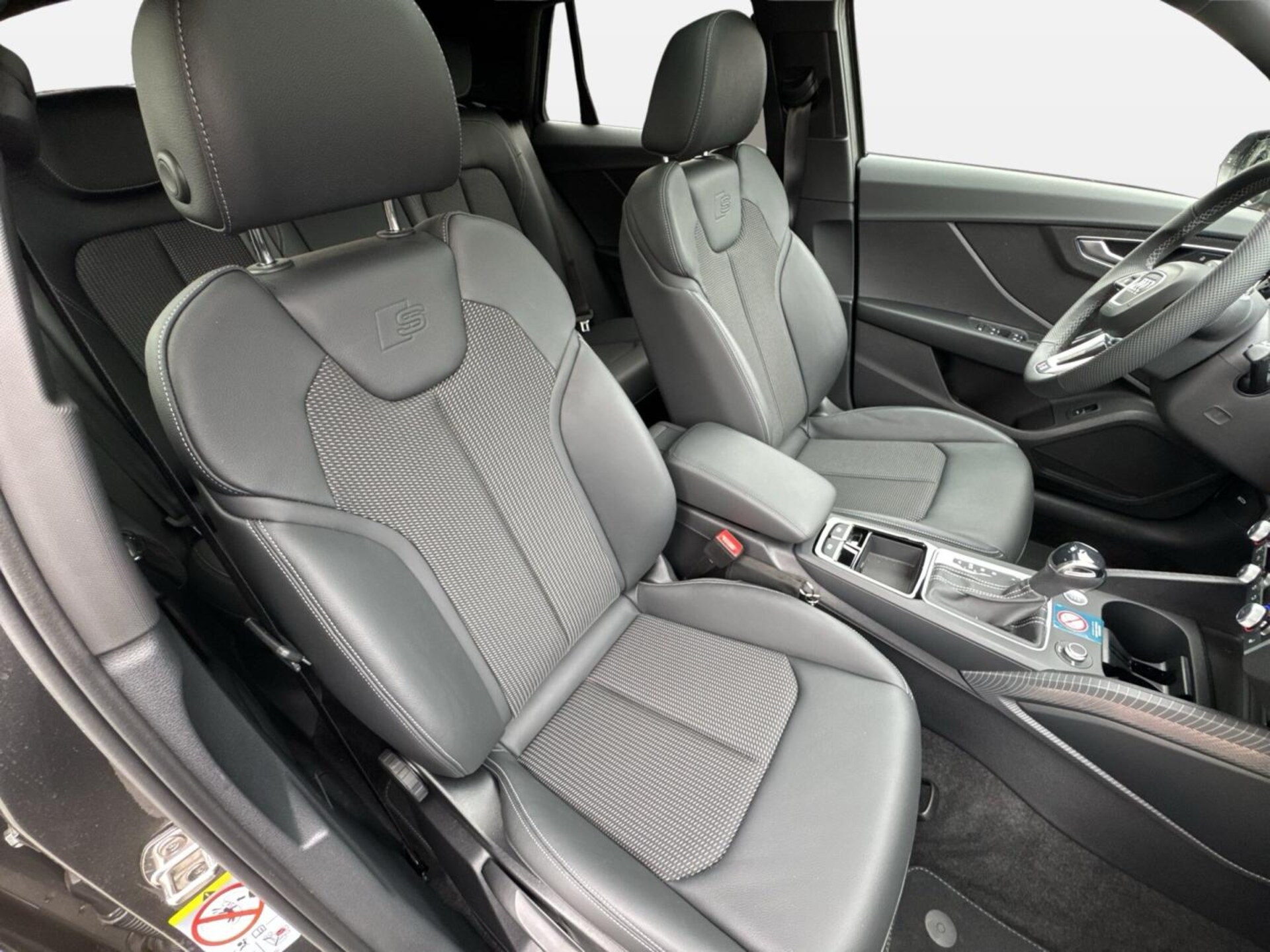 Audi Q2 S line