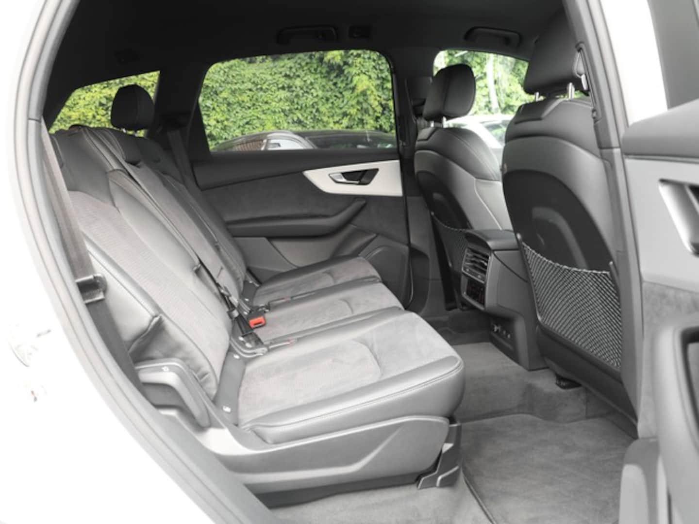 Bild über Audi Q7 SUV S line business TFSI quattro 250 kW tiptronic - für weitere Informationen kontaktieren Sie den Audi Partner
