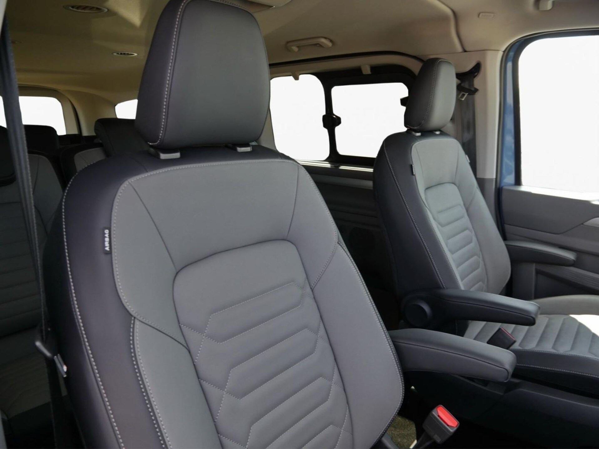 Volkswagen e-Caravelle Langer Radstand Style