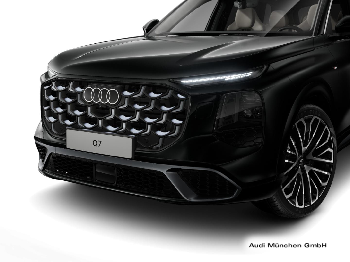 Bild über Audi Q7 SUV TDI quattro 220 kW tiptronic - für weitere Informationen kontaktieren Sie den Audi Partner