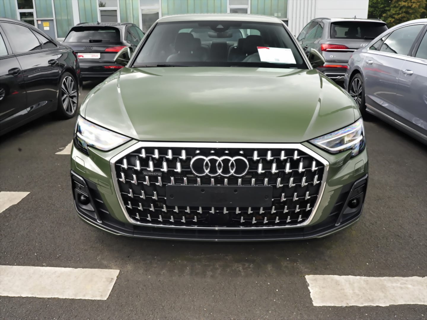 Bild über Audi A8 50 TDI quattro tiptronic - für weitere Informationen kontaktieren Sie den Audi Partner