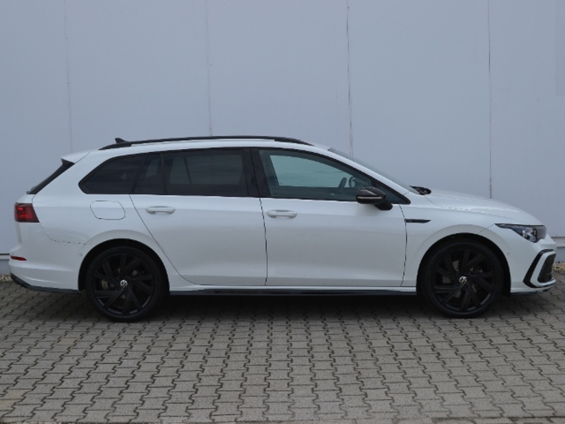 Volkswagen Golf Variant R-Line
