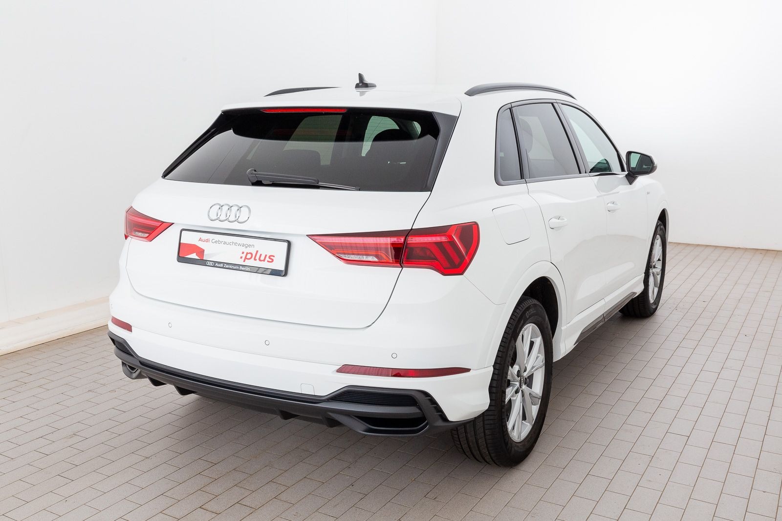 Image about Audi Q3 TFSI e 45 TFSI e S tronic