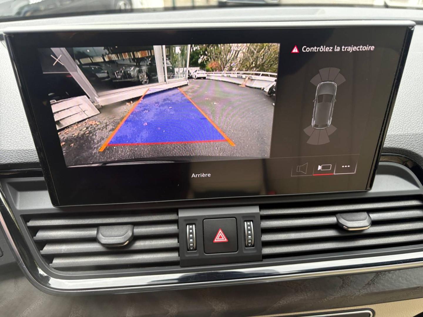 Image about Audi Q5 TFSI e Design 50 TFSI e quattro 220 kW (299 ch) S tronic