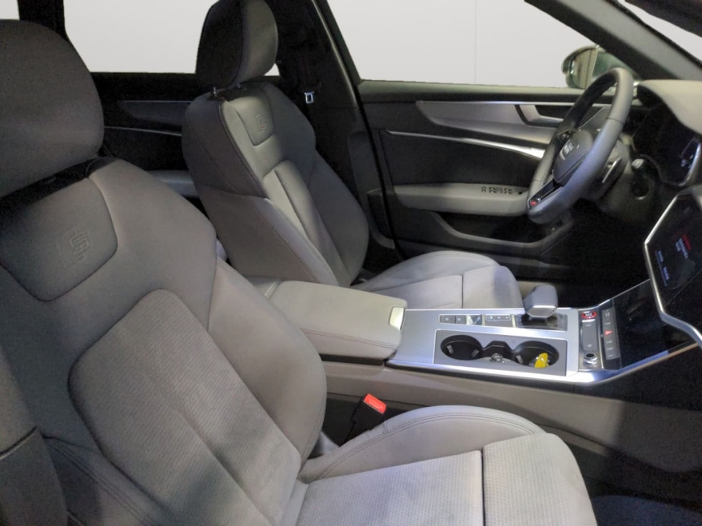 Bild über Audi S6 Avant TDI quattro tiptronic - für weitere Informationen kontaktieren Sie den Audi Partner