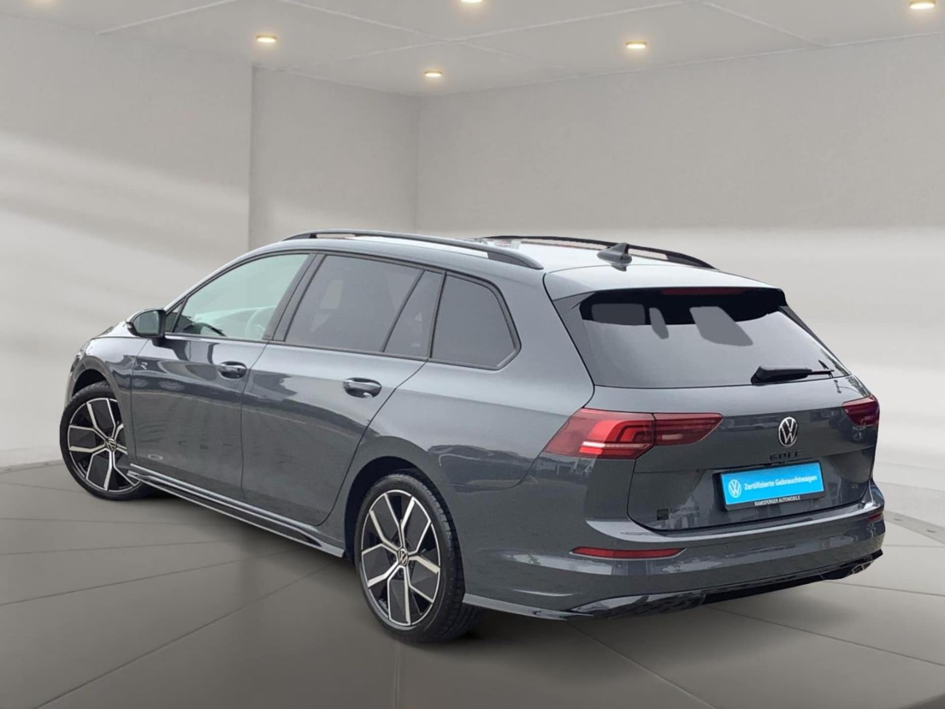 Volkswagen Golf Variant R-Line