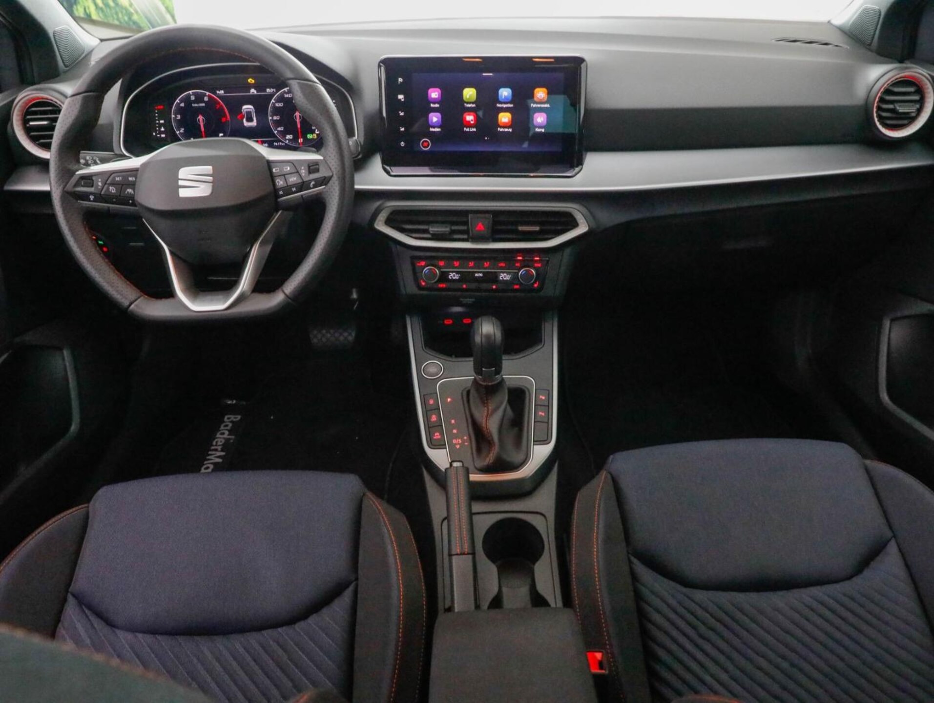 SEAT Arona FR
