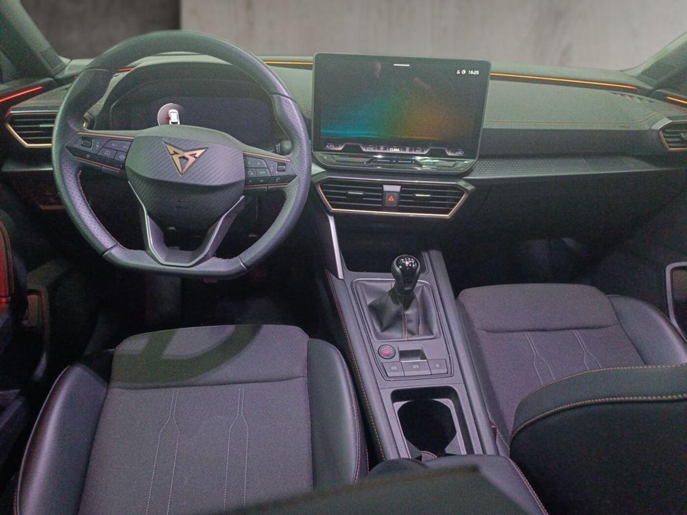 CUPRA Leon León 1.5 TSI 110 kW (150 CV) — photo 4