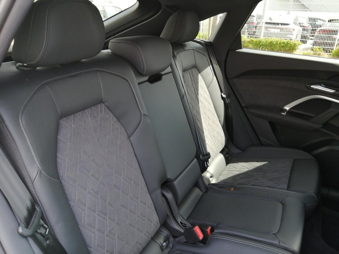 Bild über Audi Q5 Sportback TDI quattro 150 kW S tronic - für weitere Informationen kontaktieren Sie den Audi Partner