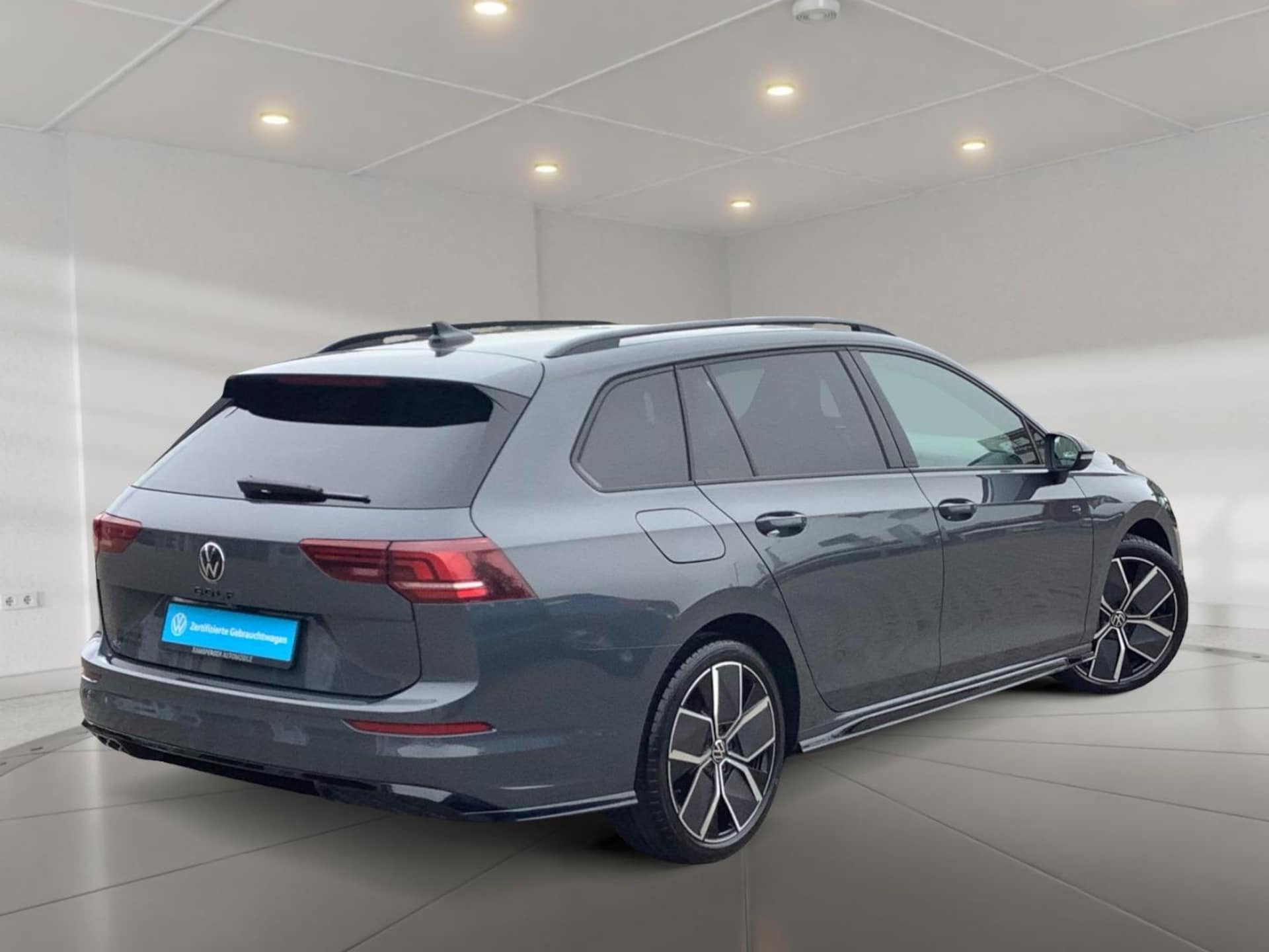 Volkswagen Golf Variant R-Line