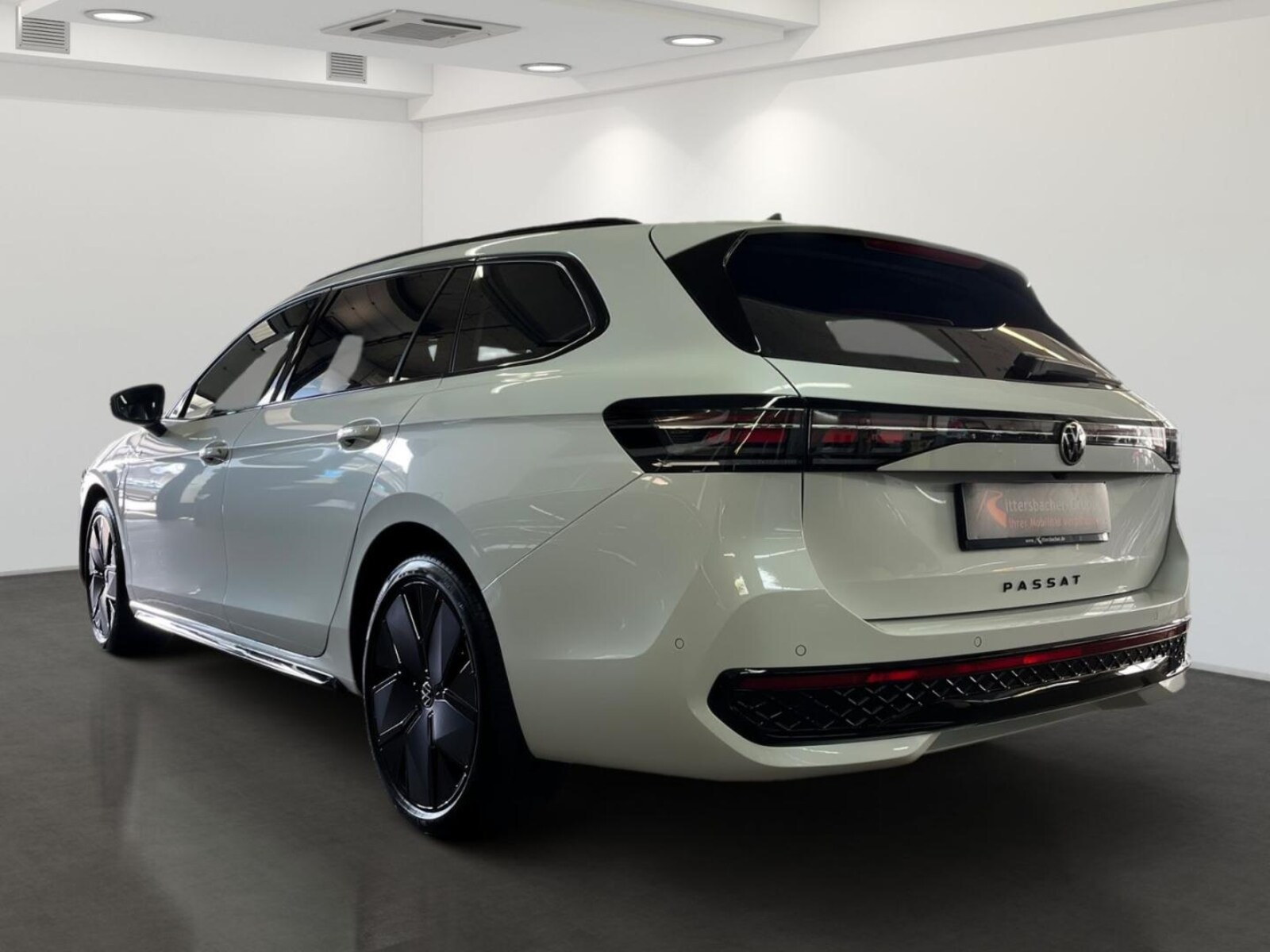 Volkswagen Passat – Bild 6