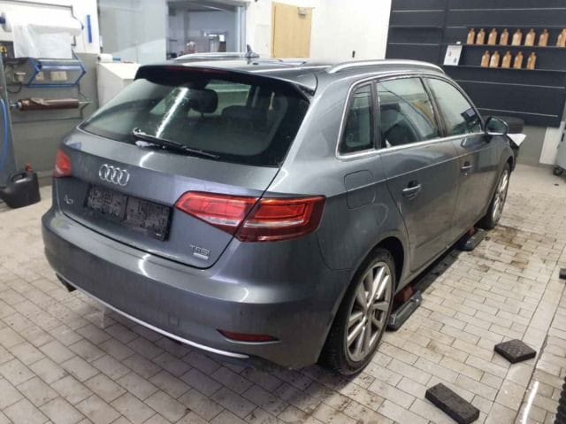 Audi A3 Sportback Sport 1.4 TFSI Cylinder On Demand Ultra 6-Gang -  - Joinsteer - #2