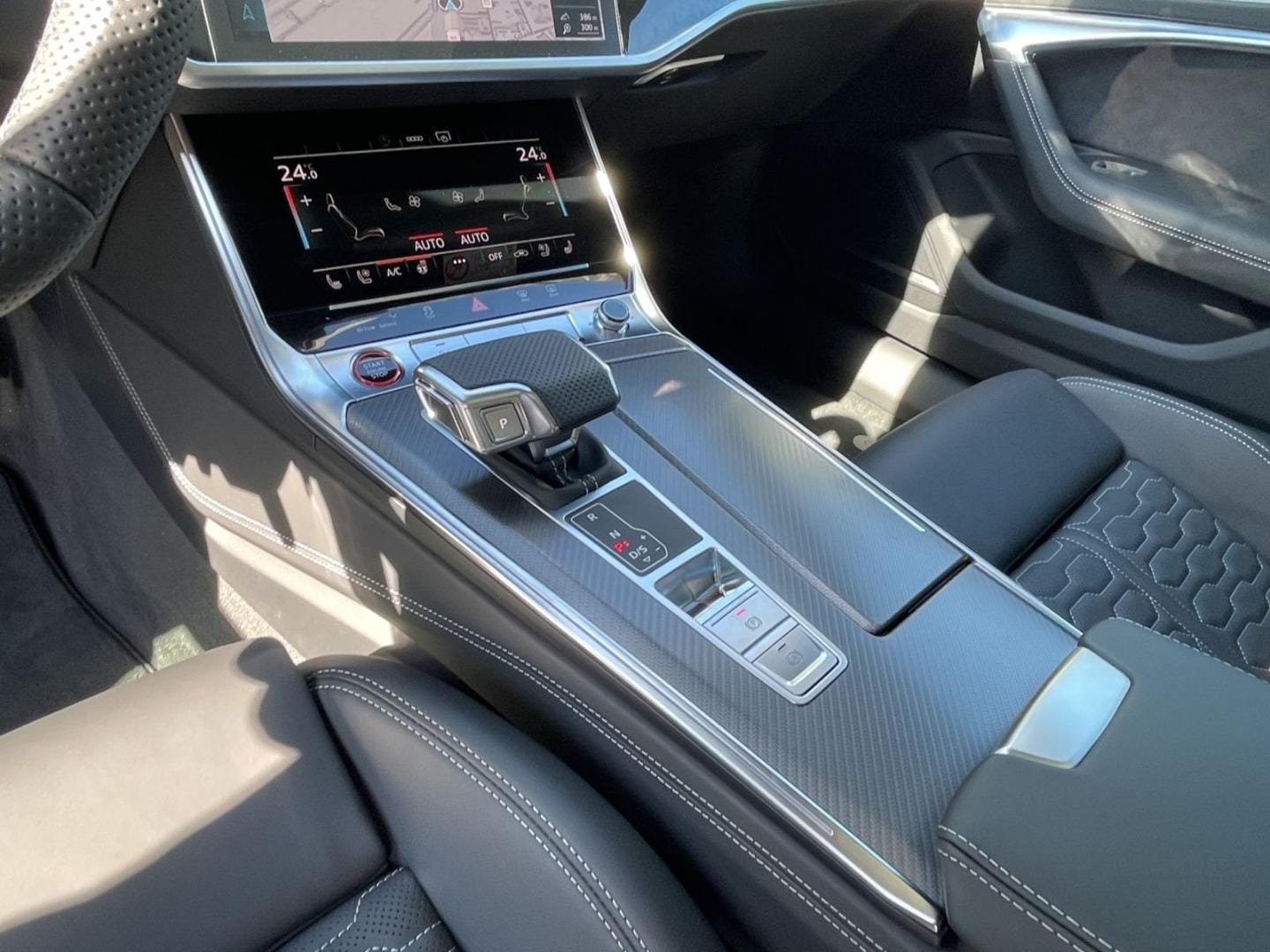 Bild über Audi RS 6 Avant TFSI quattro tiptronic - für weitere Informationen kontaktieren Sie den Audi Partner