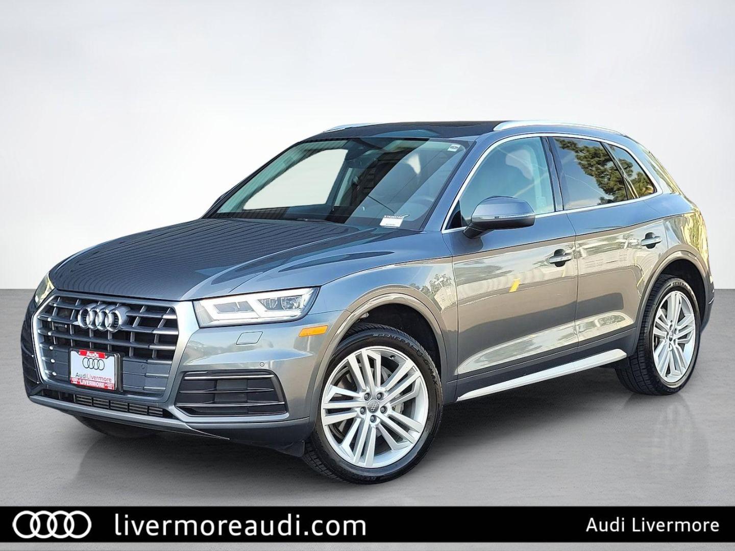 2019 Audi Q5 2.0T quattro S tronic Premium Plus's photo