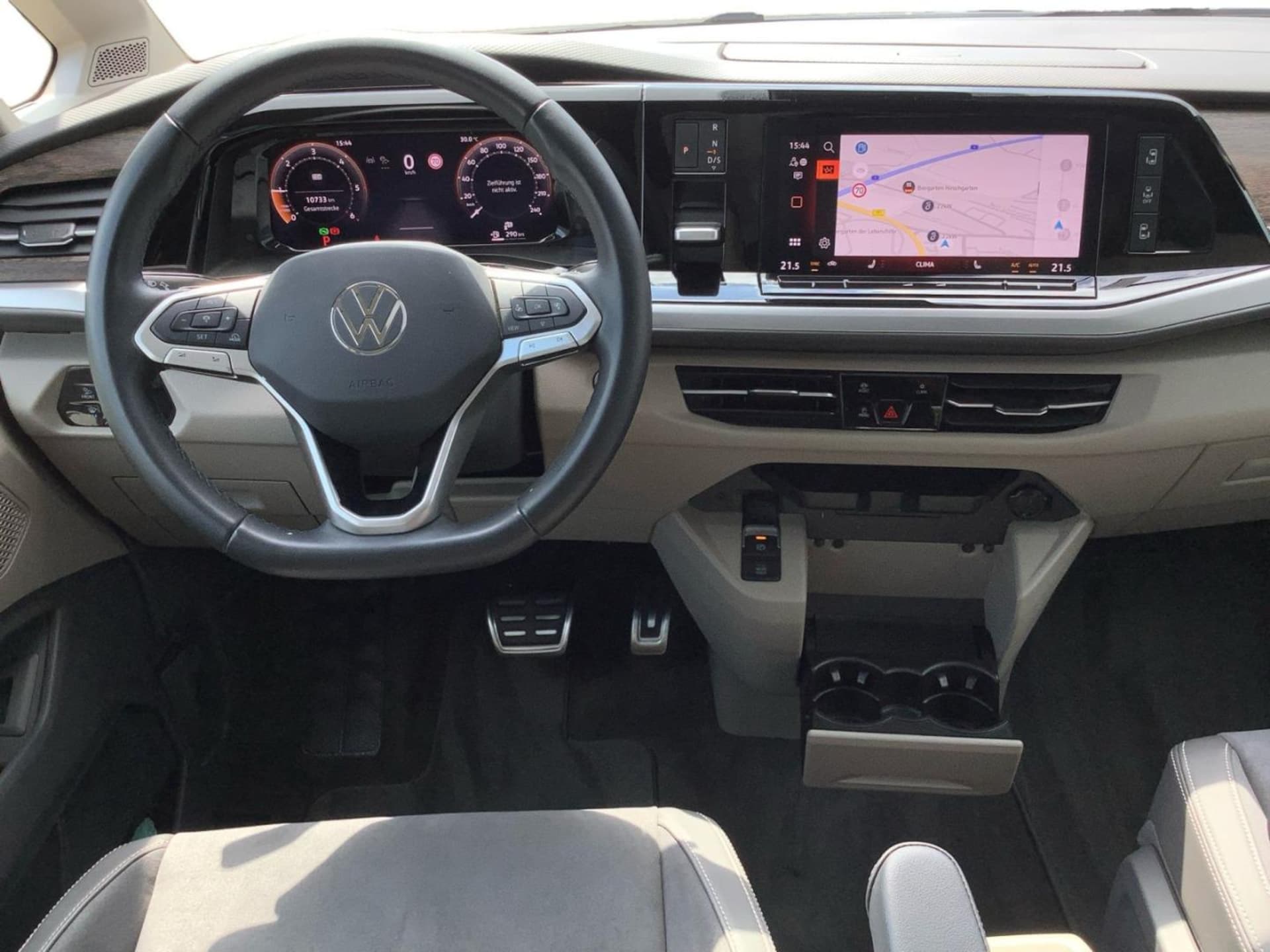 Volkswagen Multivan Style
