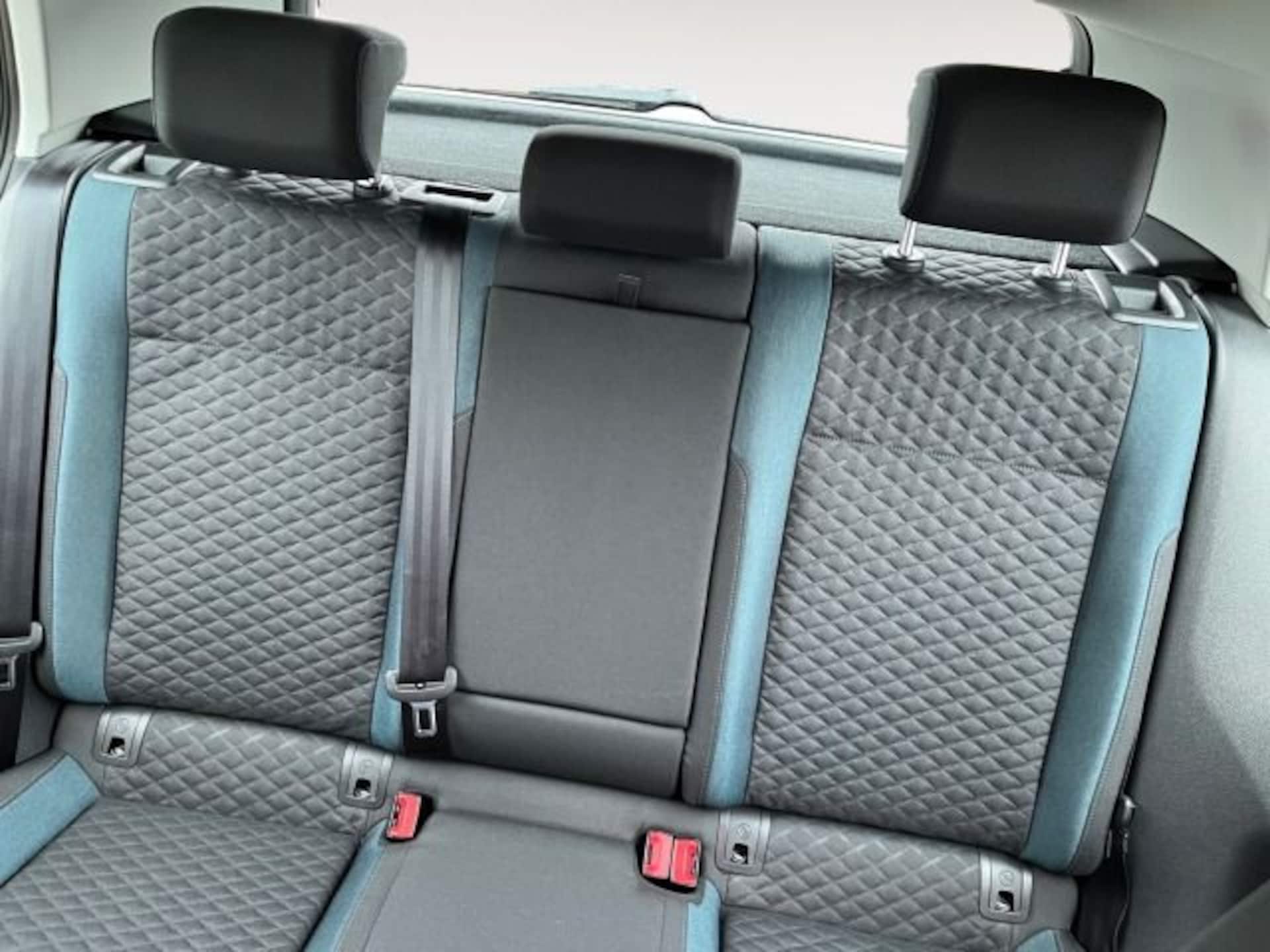 Volkswagen Golf IQ.DRIVE