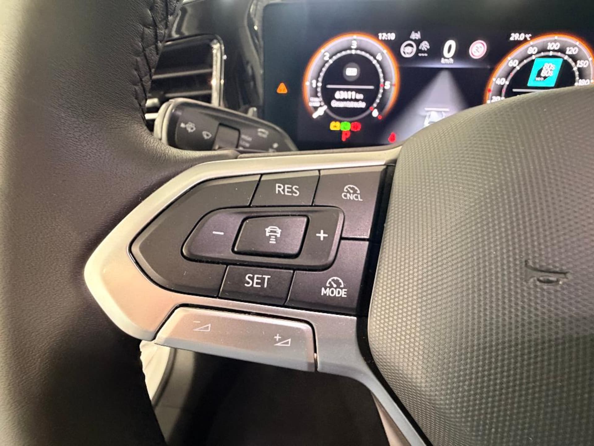 Volkswagen Passat Elegance