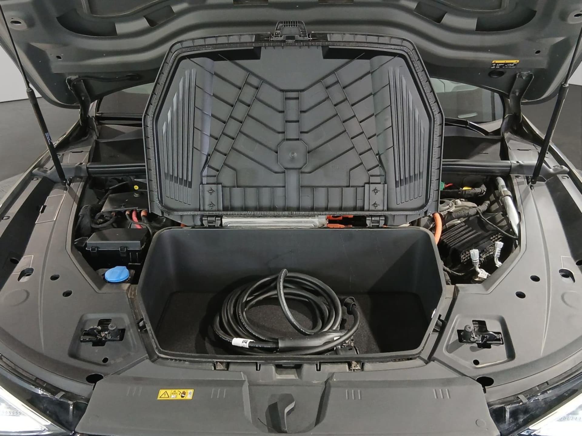 Audi Q8 e-tron S line