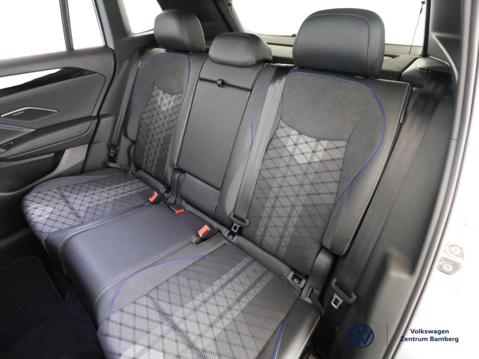 Volkswagen Tiguan – Bild 12