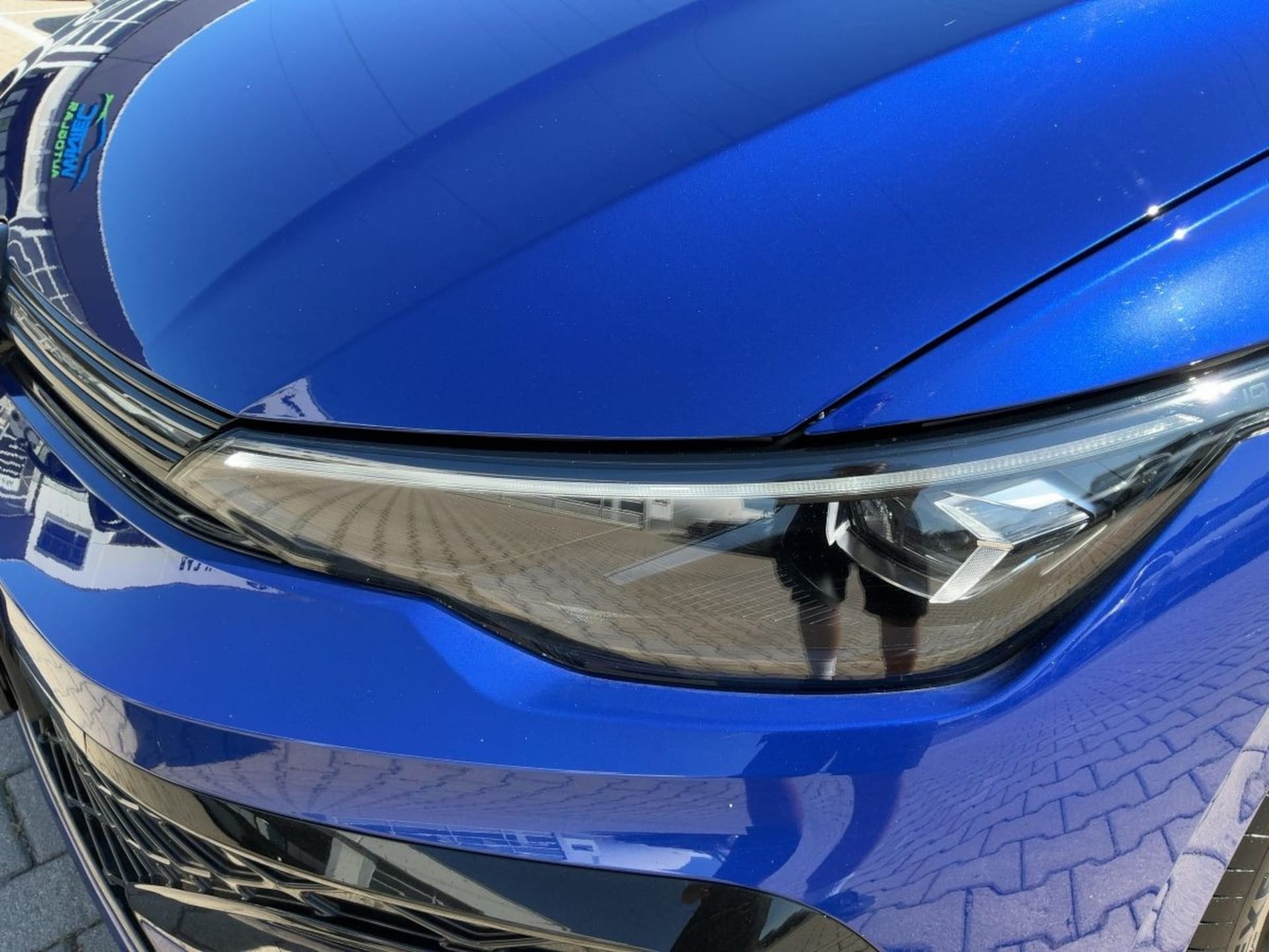 Volkswagen Golf R-Line
