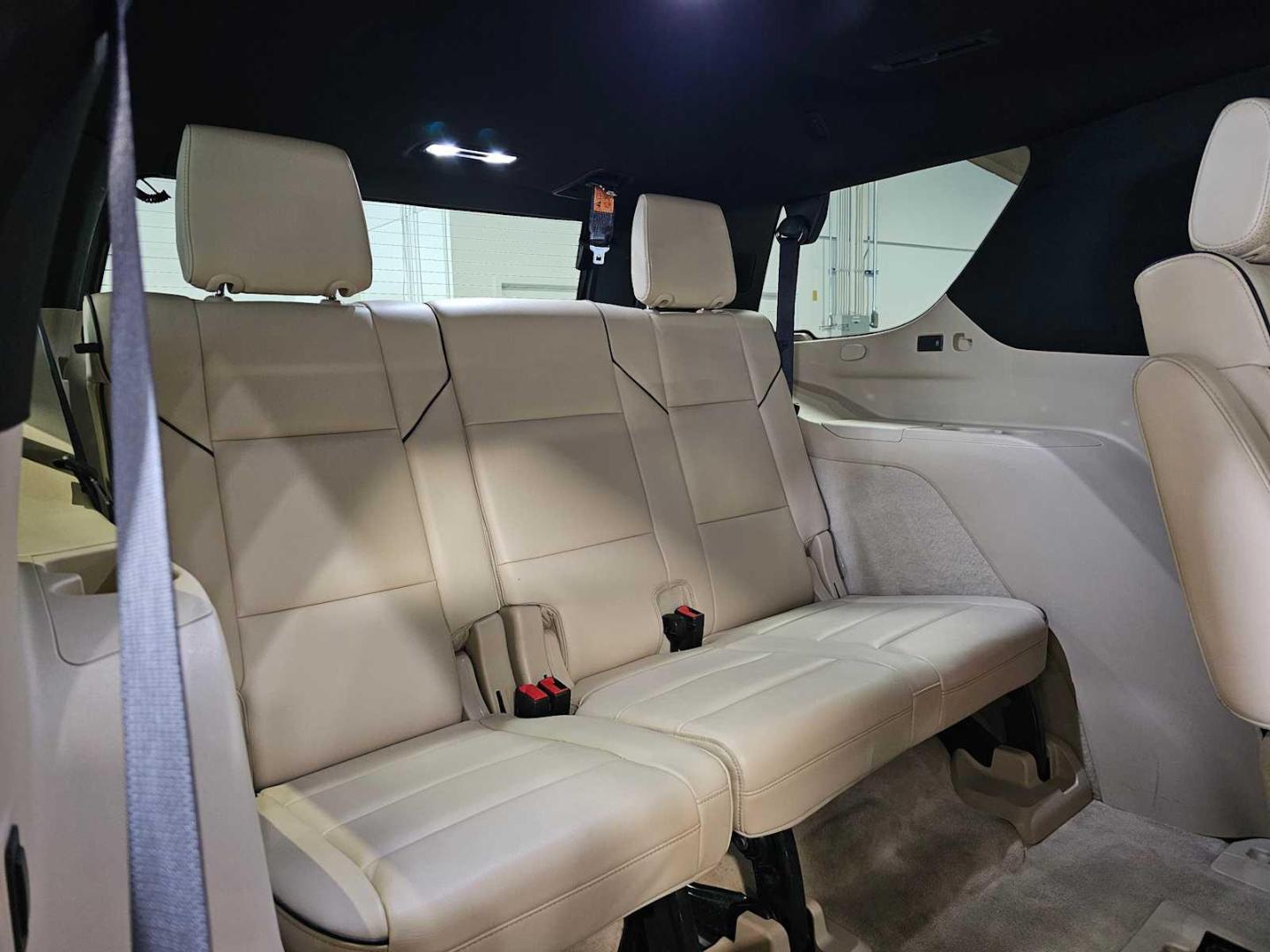 2023 Cadillac Escalade Premium Luxury - Photo 14