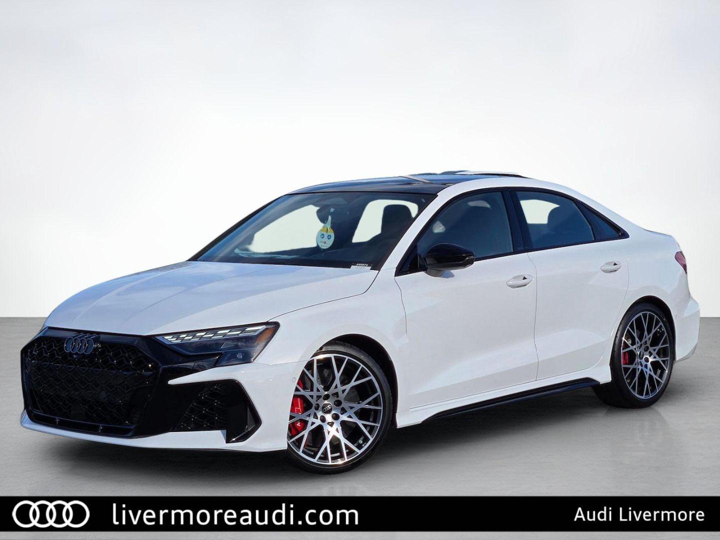 2026 Audi RS 3 2.5 TFSI quattro S tronic's photo