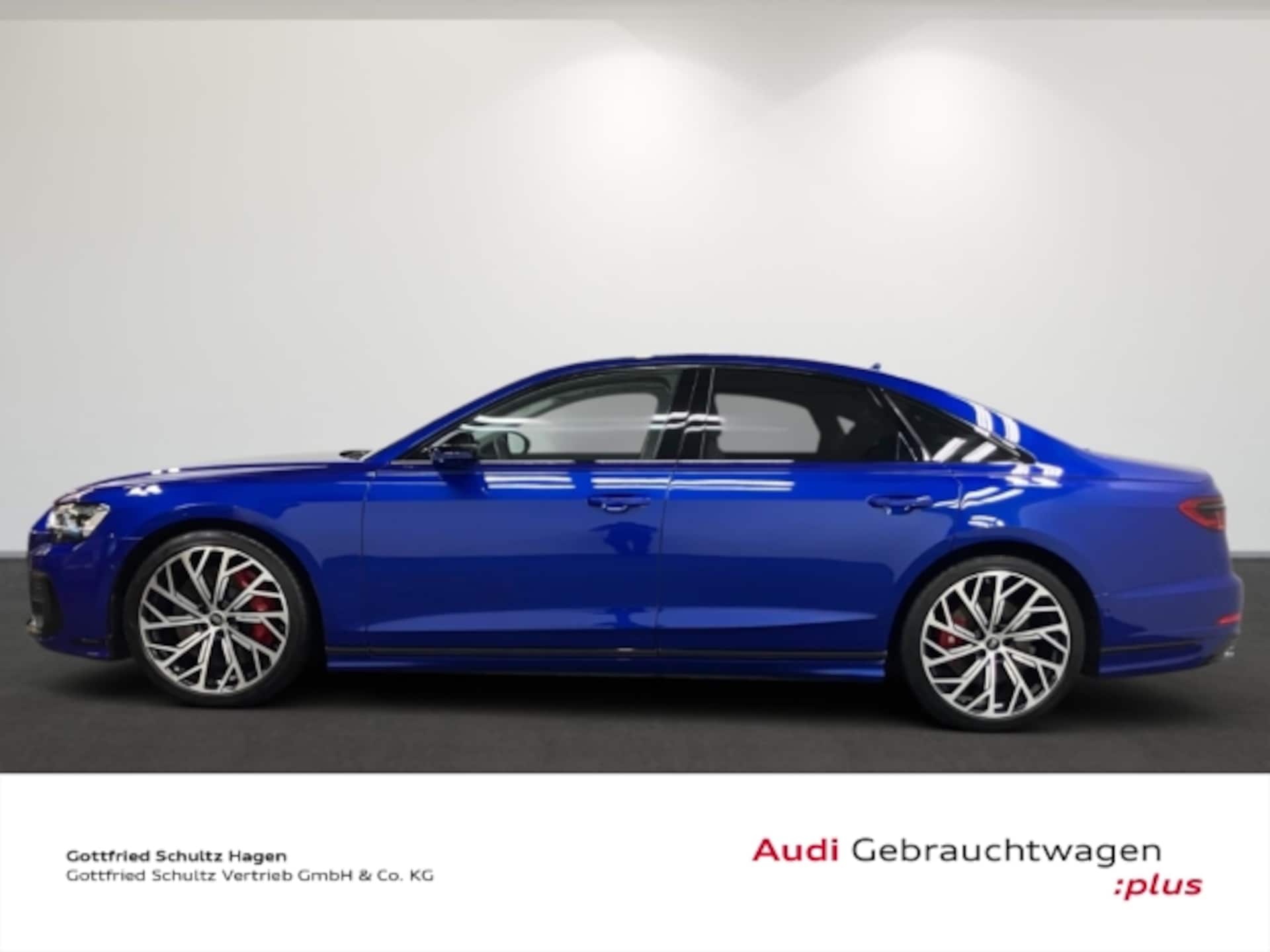 Audi S8