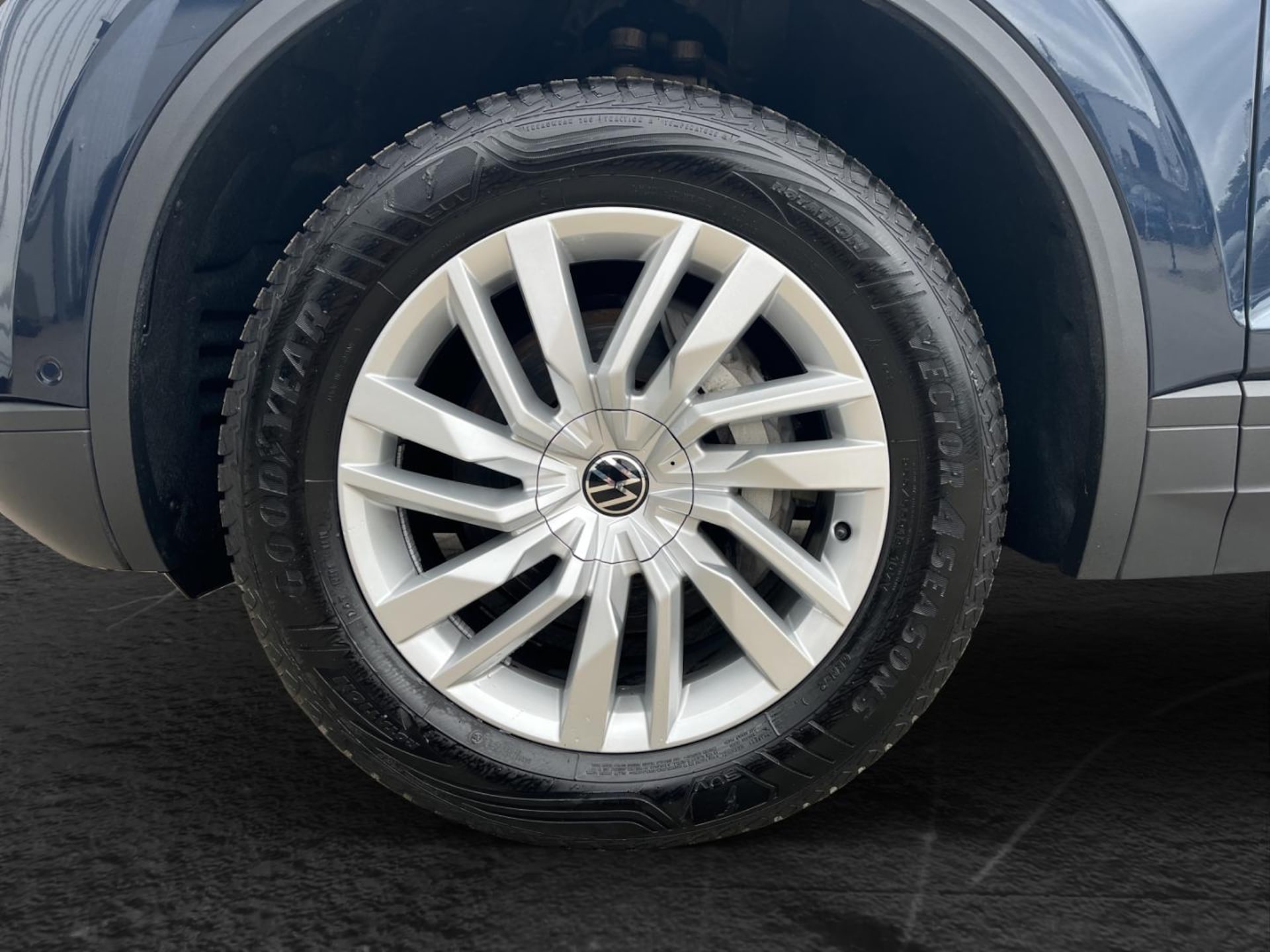 Volkswagen Touareg Basis-Modell